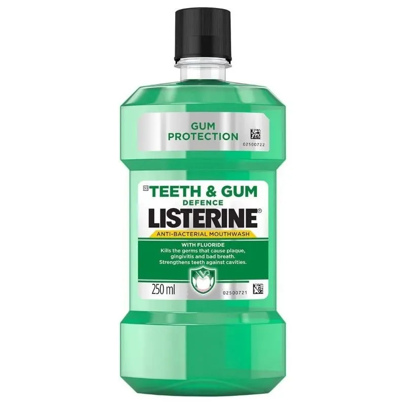 Front of Listerine Teeth & Gum Defence Mouthwash 250 ml bottle
